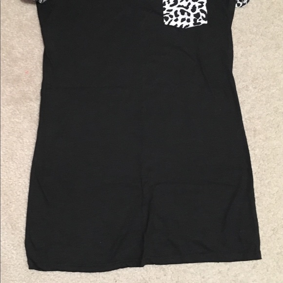 Tobi T-Shirt Dress - Picture 2 of 3